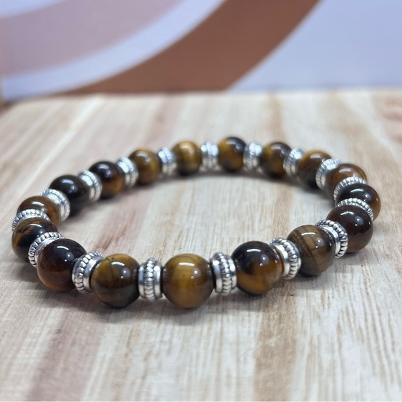 Handcrafted Tiger Eye Stone bracelet - Picture 6 of 8
